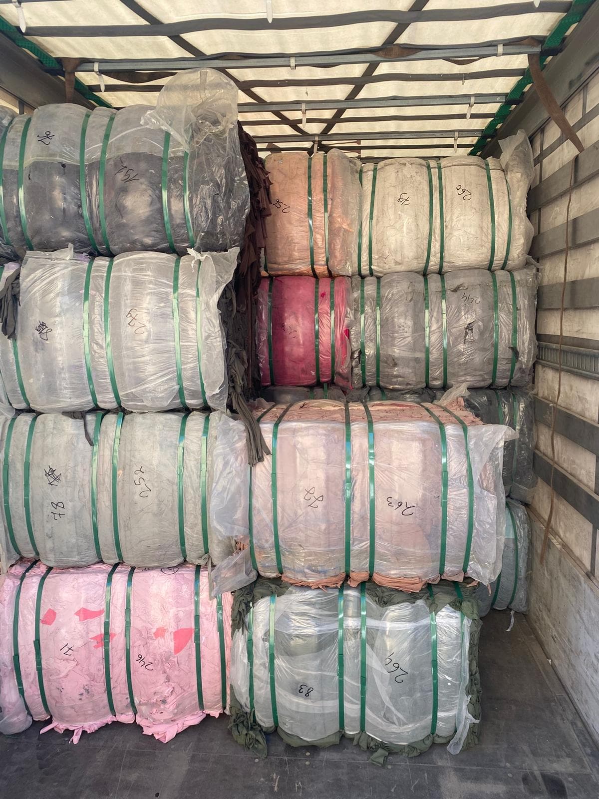 Kumaş şeritleri renkli